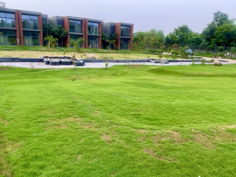 VILLAS FACING WATER BODY,LILLY POND AND AMPHITHEATRE