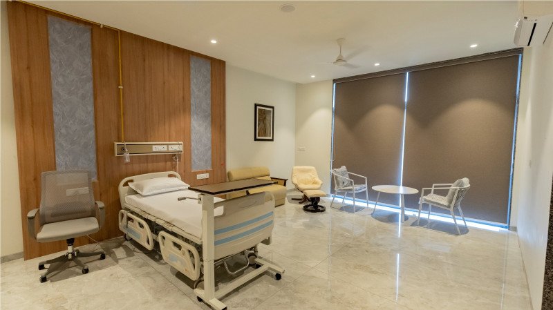 MEDICAL SUITE ROOM